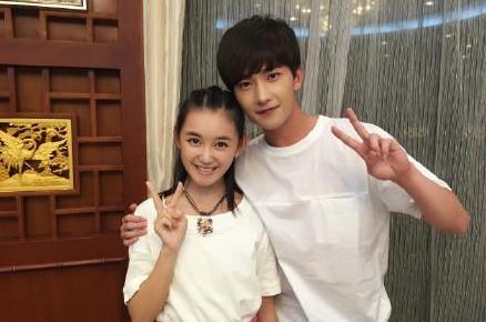 何炅为什么不喜欢杨洋 杨洋为什么被说圈内人缘差都不待见他