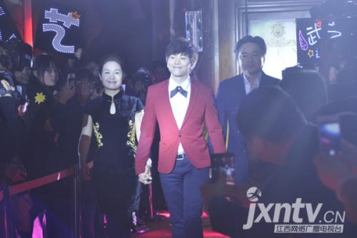 ���յ��������㷼��Ǯô��ʲô���Ƕ��³� ���հְ������������