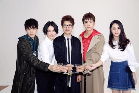 ������Ϲ�����Զ�������� �ڽ���������Զ�������º����������