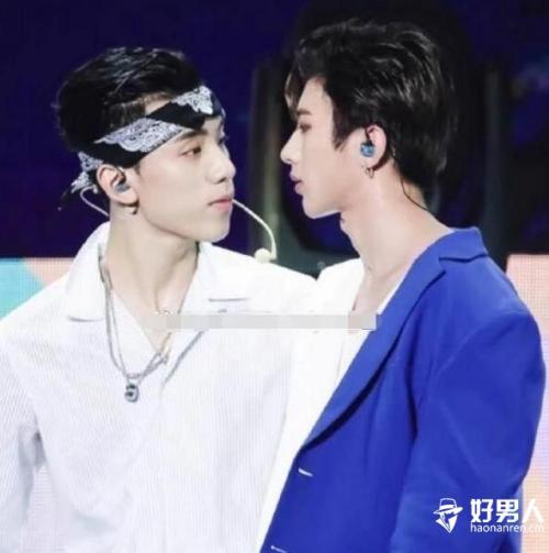 ������ǲ�������ѧ��ͬѧ���ϰ�Ƥ���� ǰŮ������������˭��Ƭ