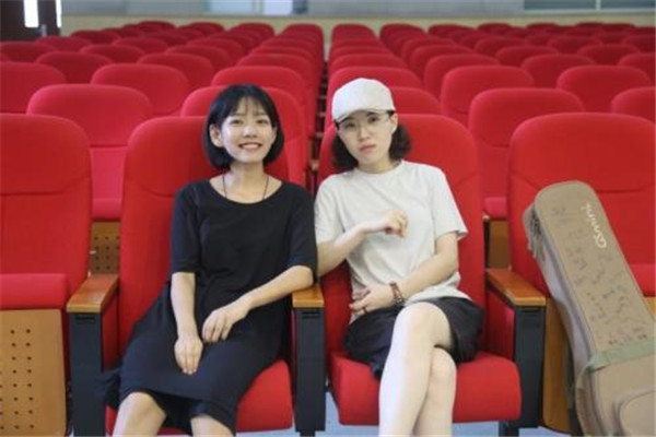 房东的猫王心怡是谁哪里人资料照 王心怡吴佩玲什么关系是情侣吗