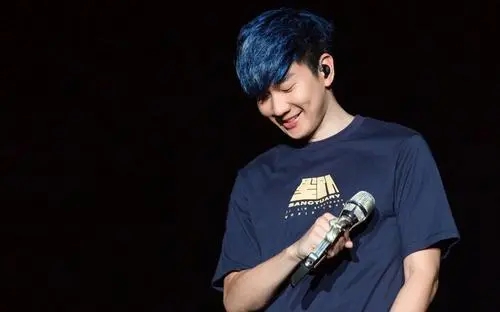 �ֿ����ж��ٸ�ǰŮ�� �ֿ���Ψһ����Ů������˭