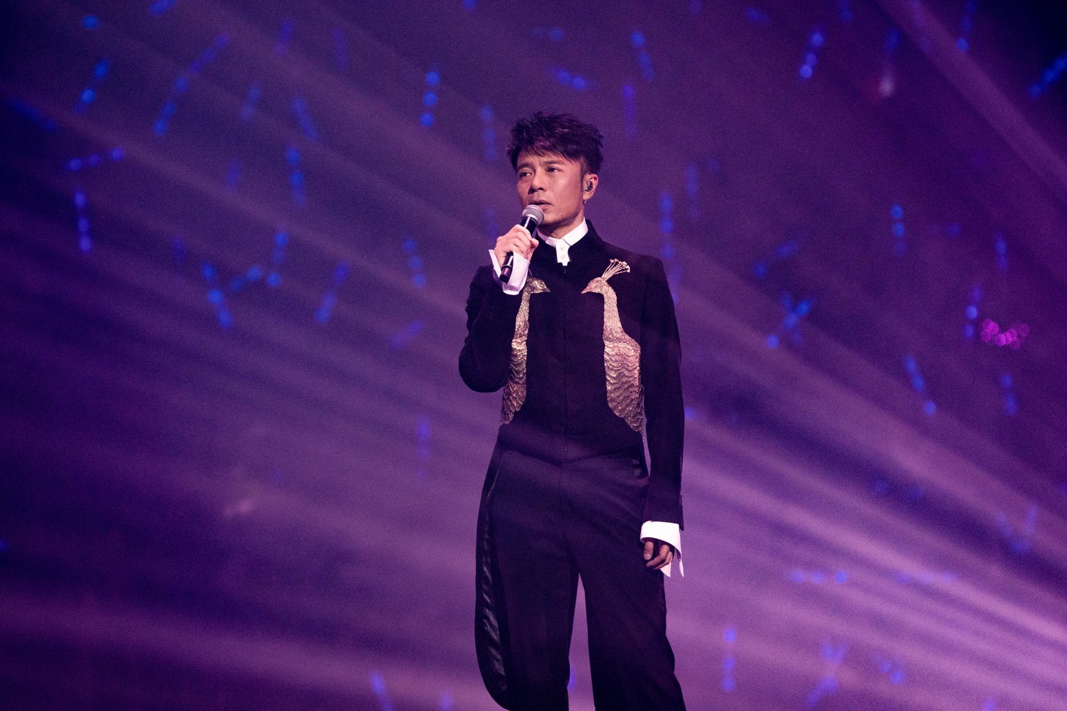 ����ڸ������ϼ�����߶��� ���������¬�����Ժռ�ͥ�����ع�