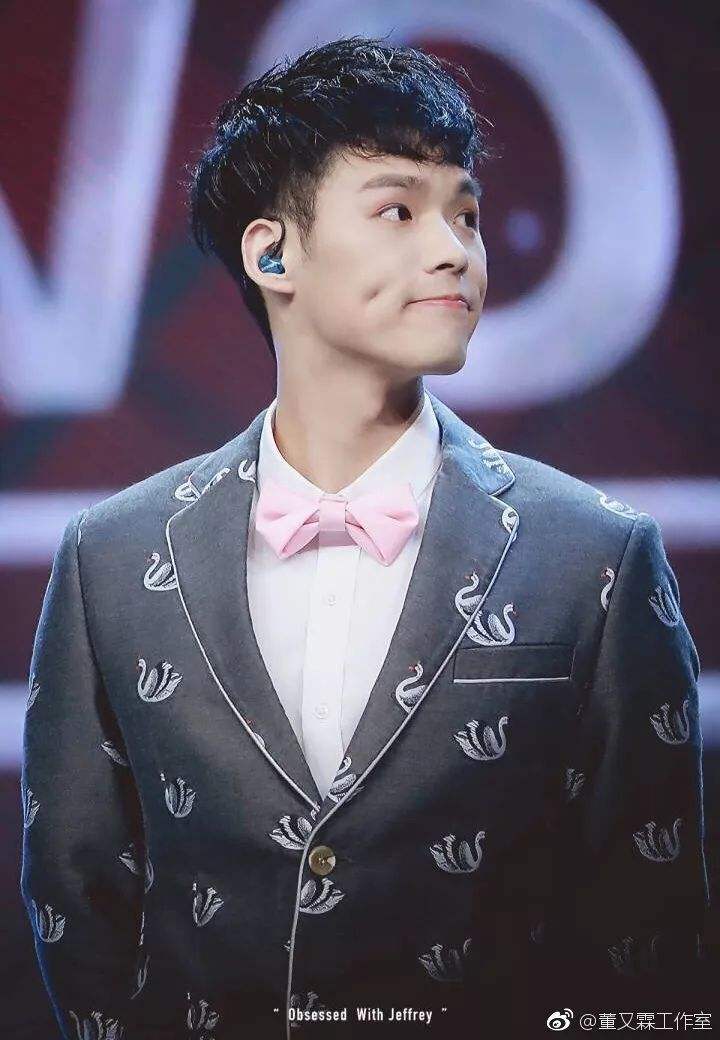 �����س�����ʲô��ϵ�������������� �����ؼҾ�����ĸ����˭