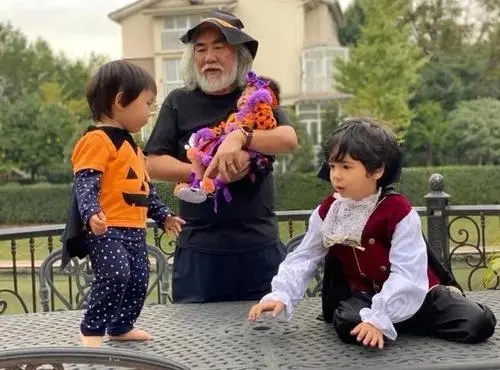 �ż�����ô�л�Ѫ���� �ż����м������ӻ�Ѫ����������˭����