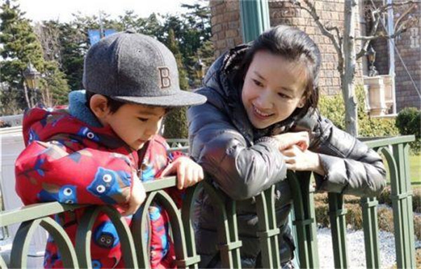 ���ຢ����˭��������ΰ���� �������䳤�û���������ΰ�Ա���Ƭ