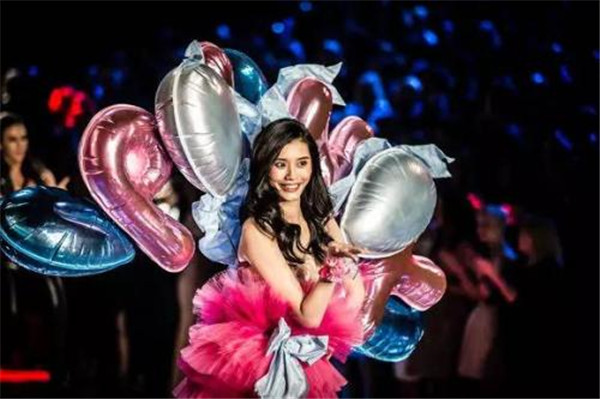 ������Ϊʲô��С����ô���� ά�ܳ����ʲô������ô����ı�׼