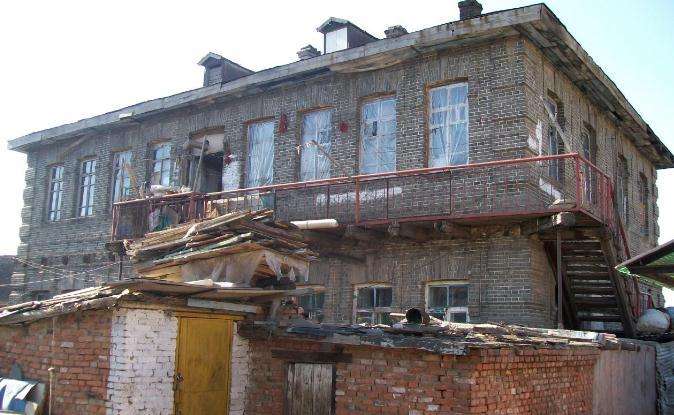 �������С��¥