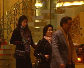 �½�����Լ��ļ�ͥ�� �½�ɽ����û�м�������ԭ��������˭ͼ