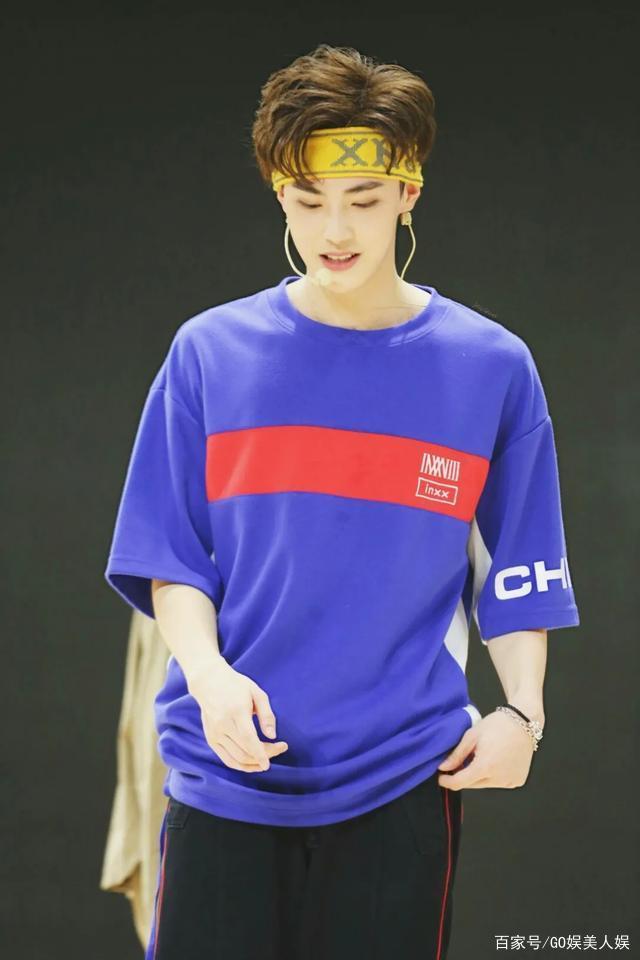 ����ǰŮ�Ѷ����Ƥ���΢���ع� ���������ع�Ϊ�α�������