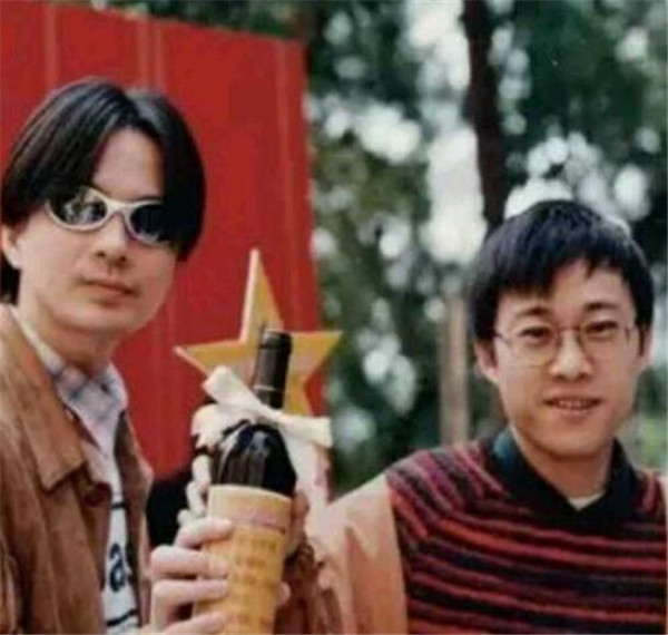 ��Ϧϲ��������˭���ں�˭��һ�� ��Ϧ���׾�����ʲôΪ�β����