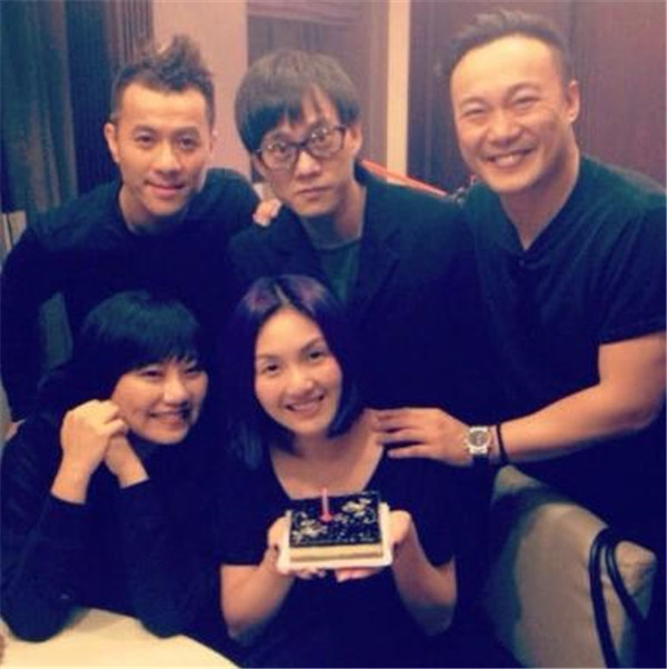 ��Ϧϲ��������˭���ں�˭��һ�� ��Ϧ���׾�����ʲôΪ�β����