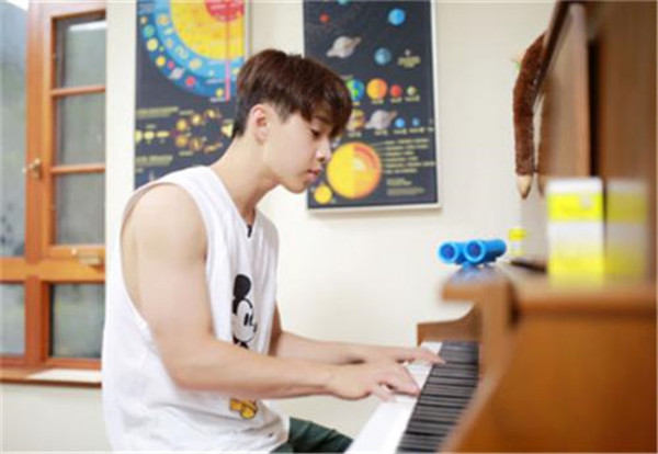 ���ܻ�henry�к�������±��� henry���ܻ�ͨ��Ѷ������������