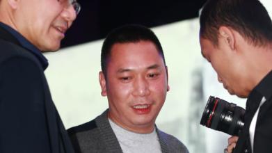 黄有龙怎么突然有钱的身价 黄有龙靠什么发家的发家史揭秘