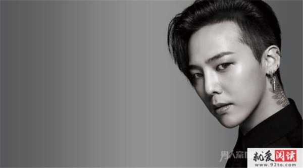 ��������Ȩ־��������Ƭ���ʲô��ϵ Ȩ־���������Ů�Ѷ���˭