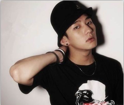 韩宇在街舞圈什么水平师傅是谁 韩宇结婚了吗和张雨佳离婚咋回事