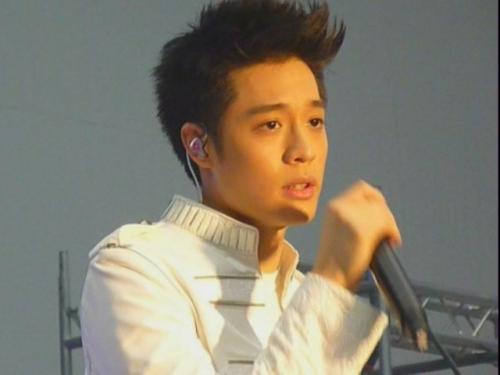 �������������ͷ������ʲô��ϵ�������� ���������������ʲô