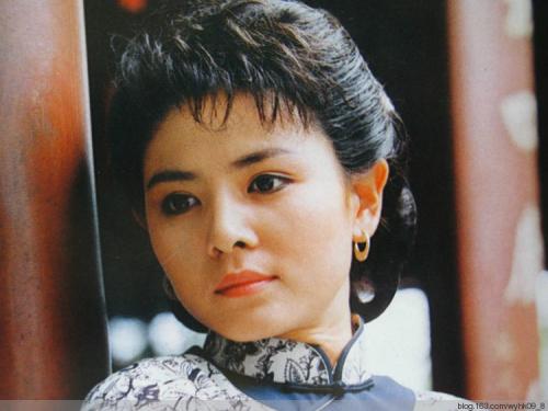 琼瑶女郎王之夏以前结过婚吗 其个人婚姻资料与周野芒有孩子吗