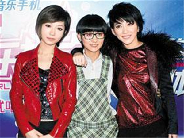 �鳽��ͥ����̫�ֲ���ĸ��˭��Ƭ ��Ů�鳽�����˱�������ô����