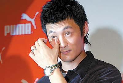 �������۾���ô���µ����ǲ��Ǽ��� �����ֻ�Ӧ�Լ����۾���С��