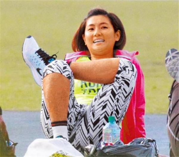 selina现在的照片最新消息 任家萱烧伤前后对比疤痕吓人植皮了吗