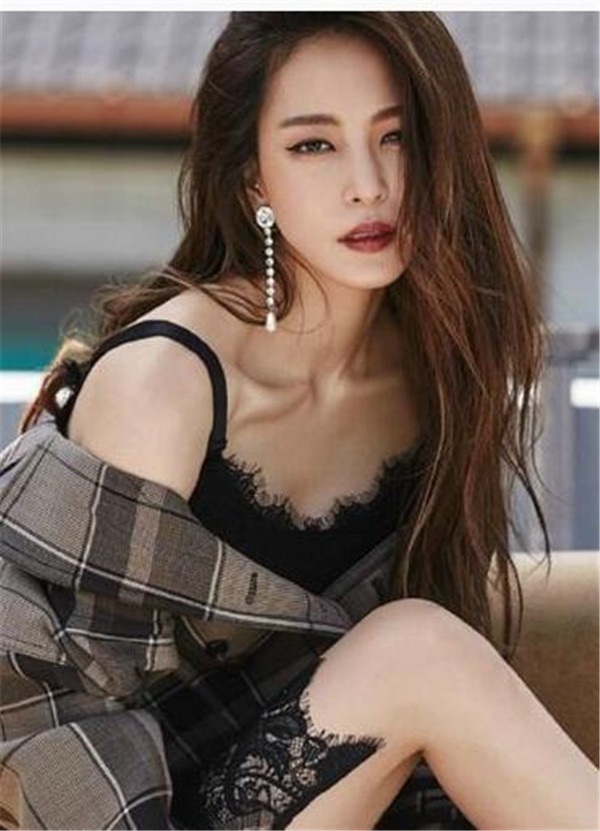 ����ɪ����teddy�ܿ���ΪʲôͻȻ���� ����ɪ�������Ǯ�𱳾�