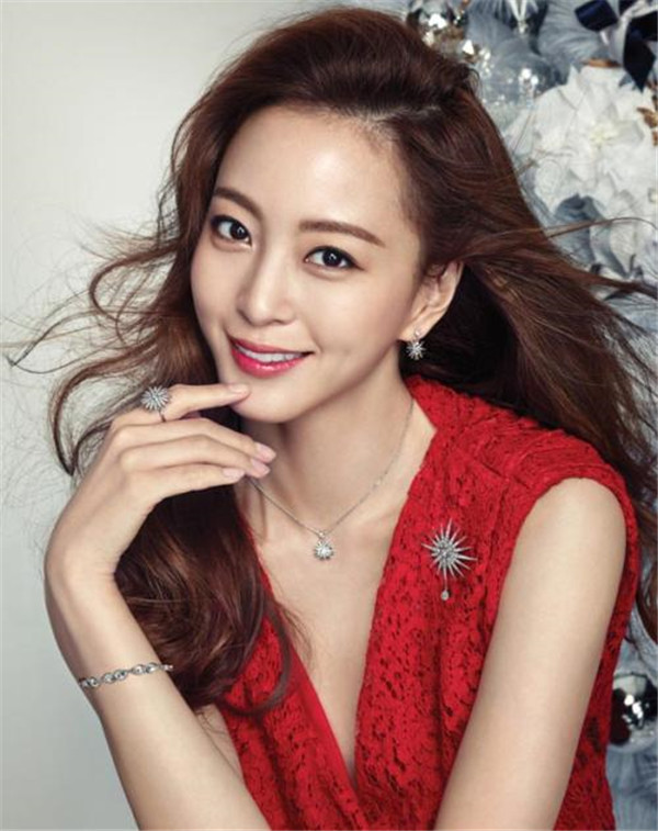 ����ɪ����teddy�ܿ���ΪʲôͻȻ���� ����ɪ�������Ǯ�𱳾�