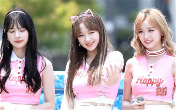 ������Ůѩ�𼵶ʳ��캦��ˤ�Ӳ����� ����˵������ѷ�����͵Ц