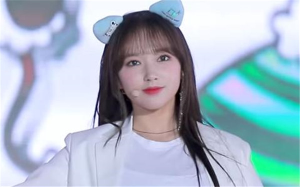 ������Ůѩ�𼵶ʳ��캦��ˤ�Ӳ����� ����˵������ѷ�����͵Ц