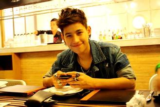 ̩����˧��Ů��zee������� ̩��zee������Ů����˭��Ƭ