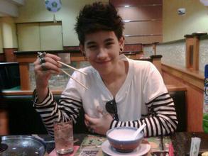 ̩����˧��Ů��zee������� ̩��zee������Ů����˭��Ƭ