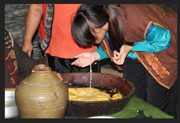 �еĺ���Ů�Ŀڽ��ƴ���ʲô �ڽ���Ϊʲô�ǵ�Ů���п�ˮ��ζ��