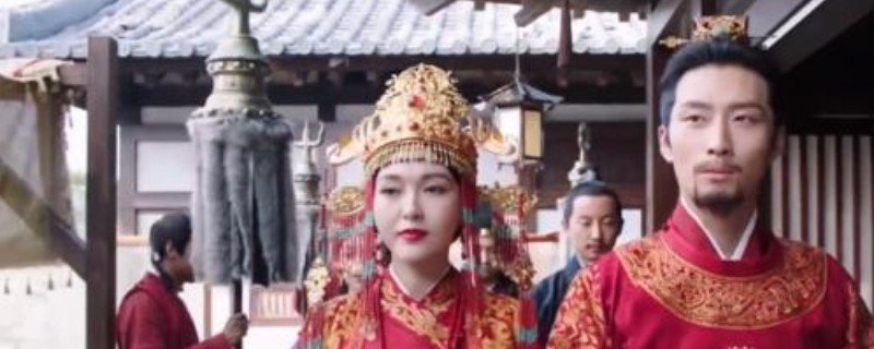 ������ͺ����õĺ�����˭