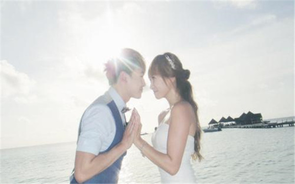 �����ձ�ǿ�������¼���ô���� ��������������װ�������ڵĹ�ϵ