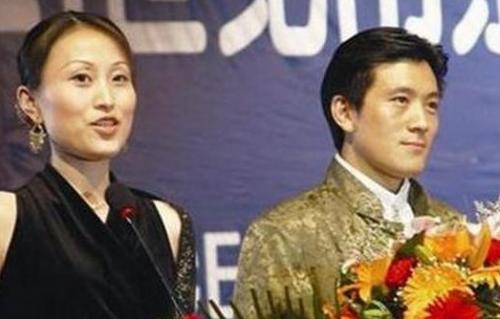 �����������ӵĸ��׺�үү��˭ �����ʲ��ж����ں���˼��˭��Ǯ