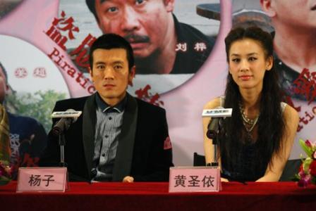 �����������ӵĸ��׺�үү��˭ �����ʲ��ж����ں���˼��˭��Ǯ