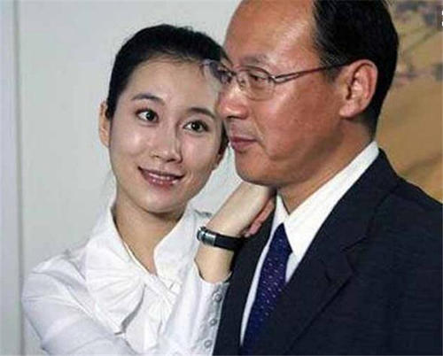 ��Ա����ɽ�����������е��Ϲ���˭ ����ɵ��Ϲ���������Ƭ