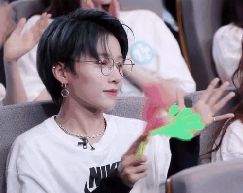 �������������μӹ���һ�쳬Ů ����΢����������������ĸ���