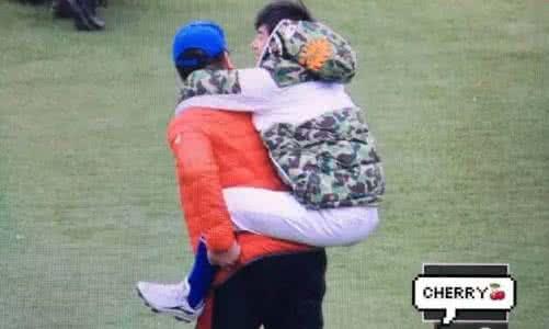 tfboys经纪人胖虎何其龙资料介绍 何其龙是千玺爸爸请的工资多少