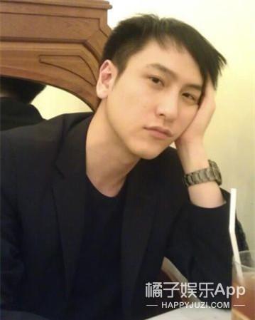 汤臣二公子汤珈铖抑郁症怎么治好的 汤珈铖童年萌照现在又胖又秃