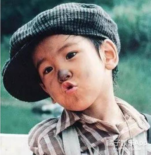 汤臣二公子汤珈铖抑郁症怎么治好的 汤珈铖童年萌照现在又胖又秃