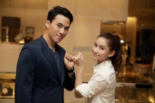 ������ʲô��ѧ��ҵ��ʲô������������ �»�Alice���ϱ�����Ƭ