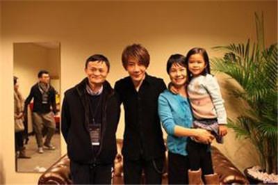 ���ƺ������м������� ���ƶ�����Ԫ��Ϊʲô��ô�͵�