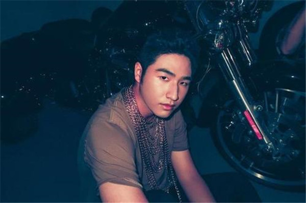 �����ܶ�����������������ô�� �����Ů����˭Ϊ���˳�����Ȧ