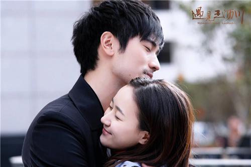 高以翔采访中说错过一个女孩 高以翔喜欢过焦俊艳吗看焦俊艳眼神