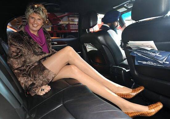 ���������Ů�������������˺��Ķ� ʯ������ô��ƾʲô���ϰ�