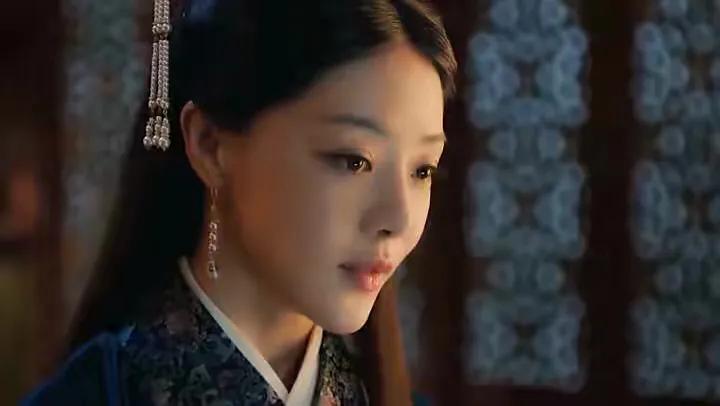 谢娜、杨幂、应采儿、邓家佳等演艺界潜规则都遇到过