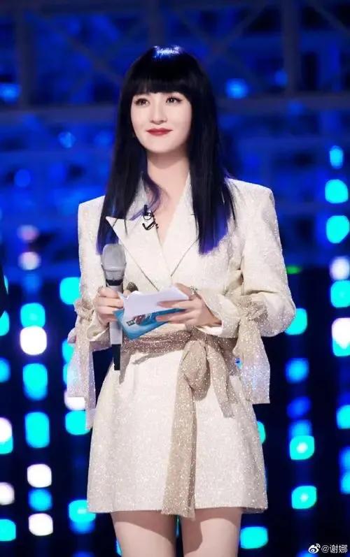 谢娜、杨幂、应采儿、邓家佳等演艺界潜规则都遇到过