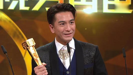 �������������ϼ������Ů���ѽ��� ������Ϊʲô��ϲ����ʫӽ