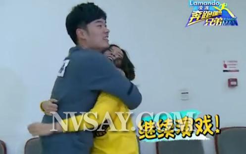 �º�baby���İ�Ƥ���ڻ�ױ���������һ�� baby������ϲ��ճ�º�